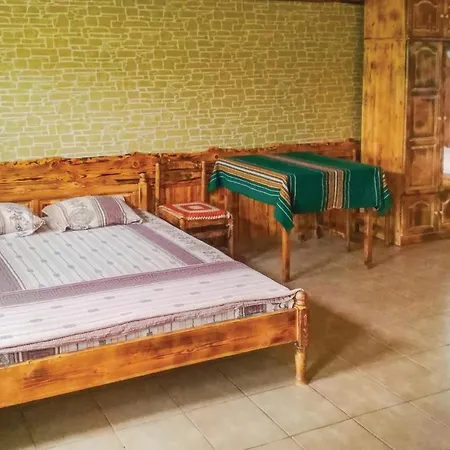 Six-bedroom Holiday In