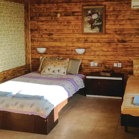 Six-bedroom Holiday In Feriehus Balchik