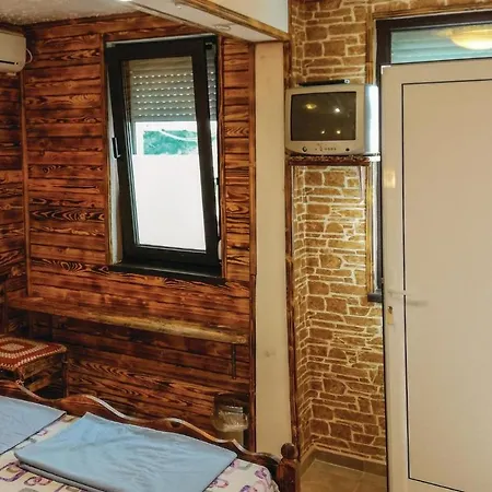 Hébergement de vacances Six-bedroom Holiday In